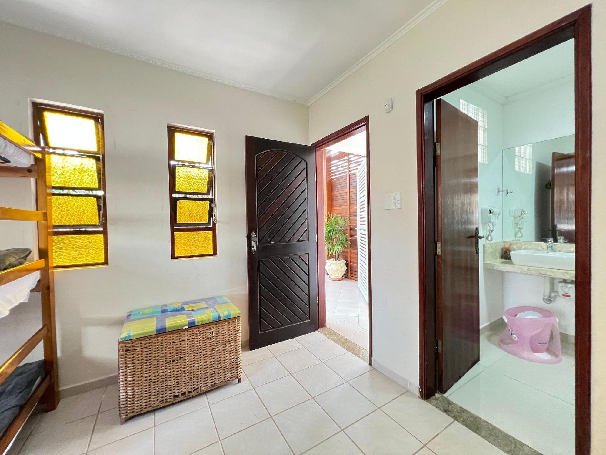 Casa Agradavel Com Piscina, A Poucos Passos Da Praia Peruíbe Zewnętrze zdjęcie
